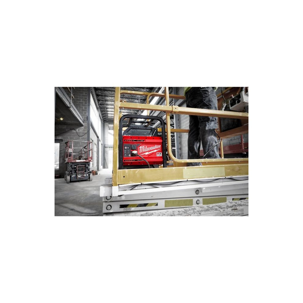 Milwaukee Akku-Generator 4933501197